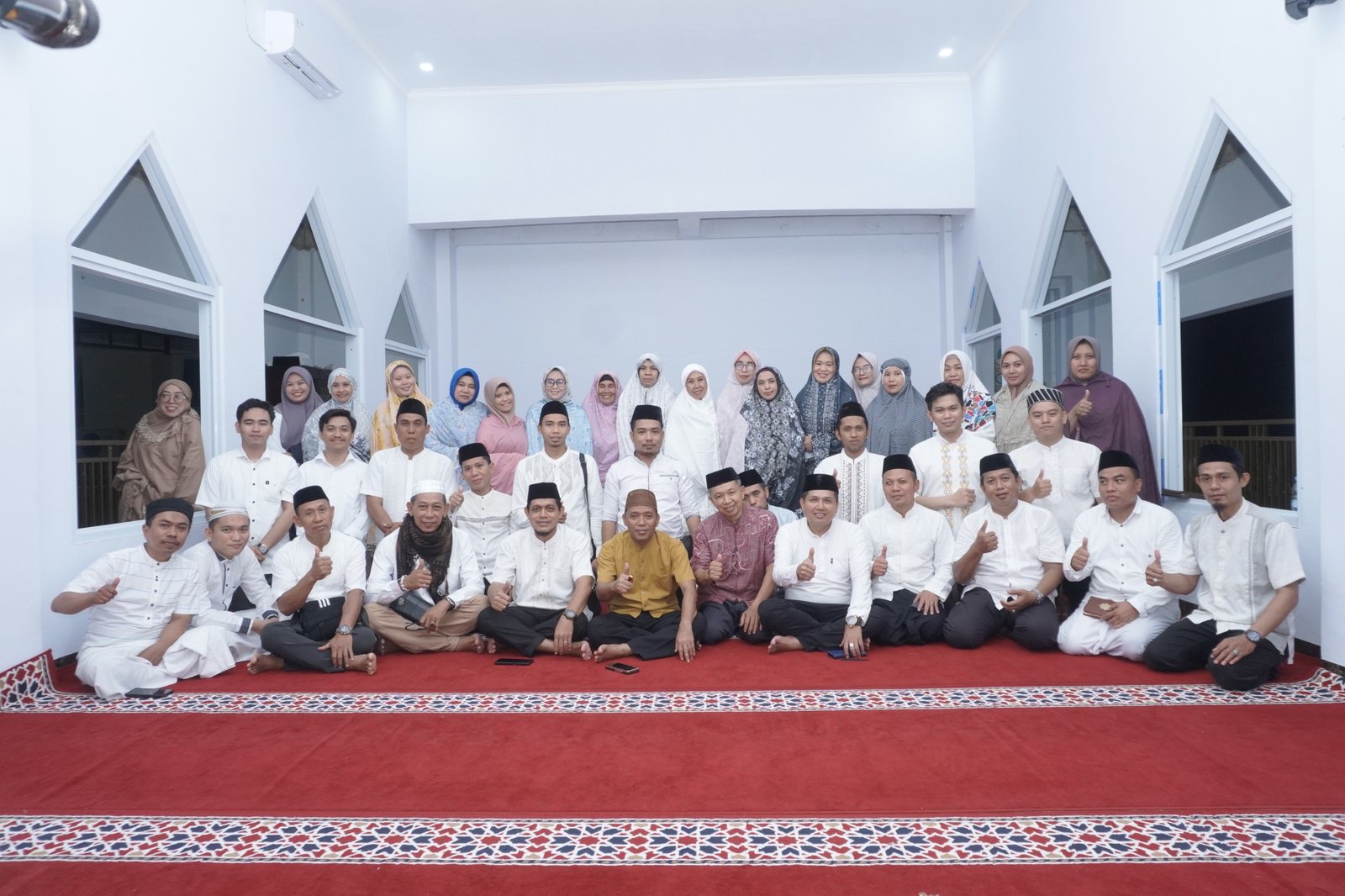 MTsN 1 Kota Makassar Gelar Buka Puasa Bersama di Kantor Kemenag Kota Makassar