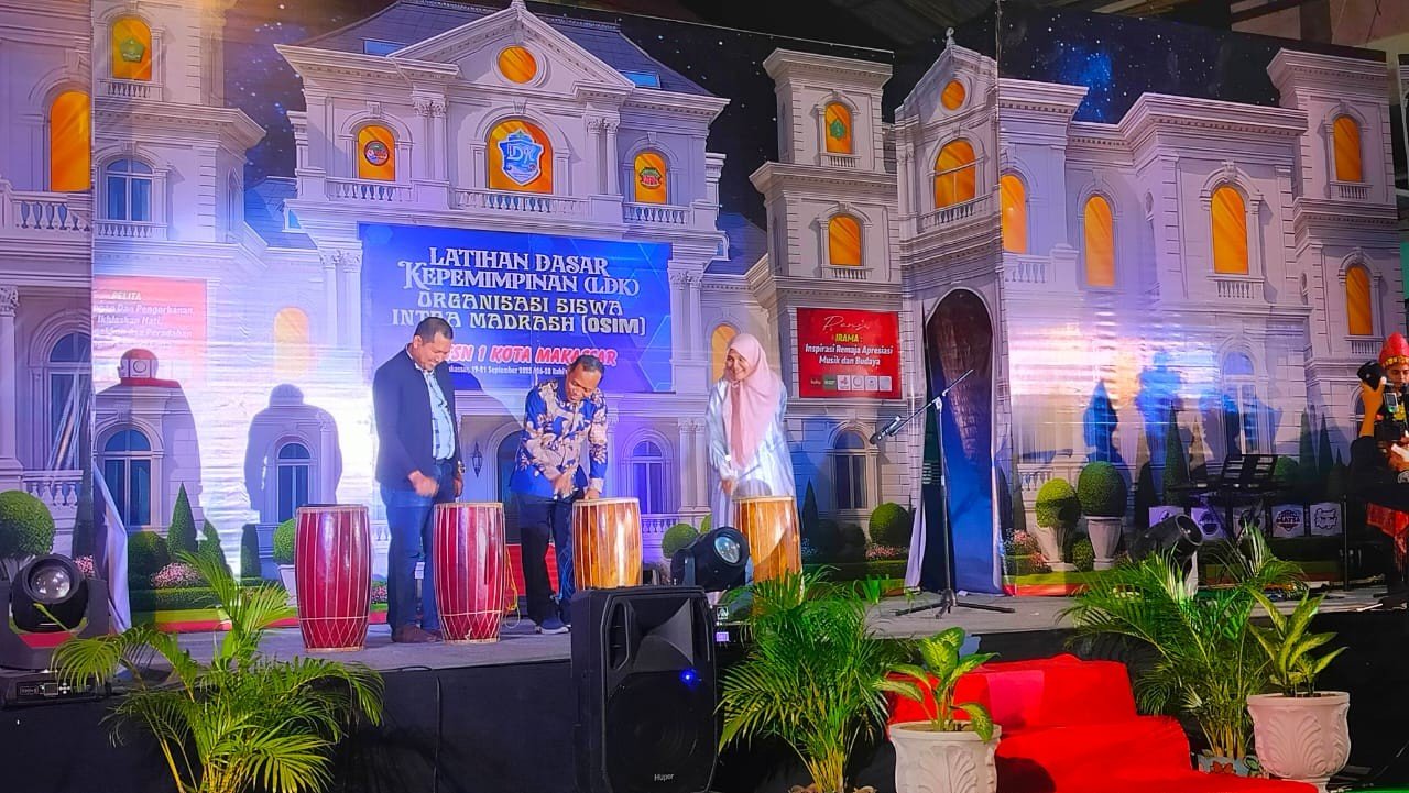 Osim MTsN 1 Kota Makassar Gelar Latihan Dasar Kepemimpinan Tahun 2025