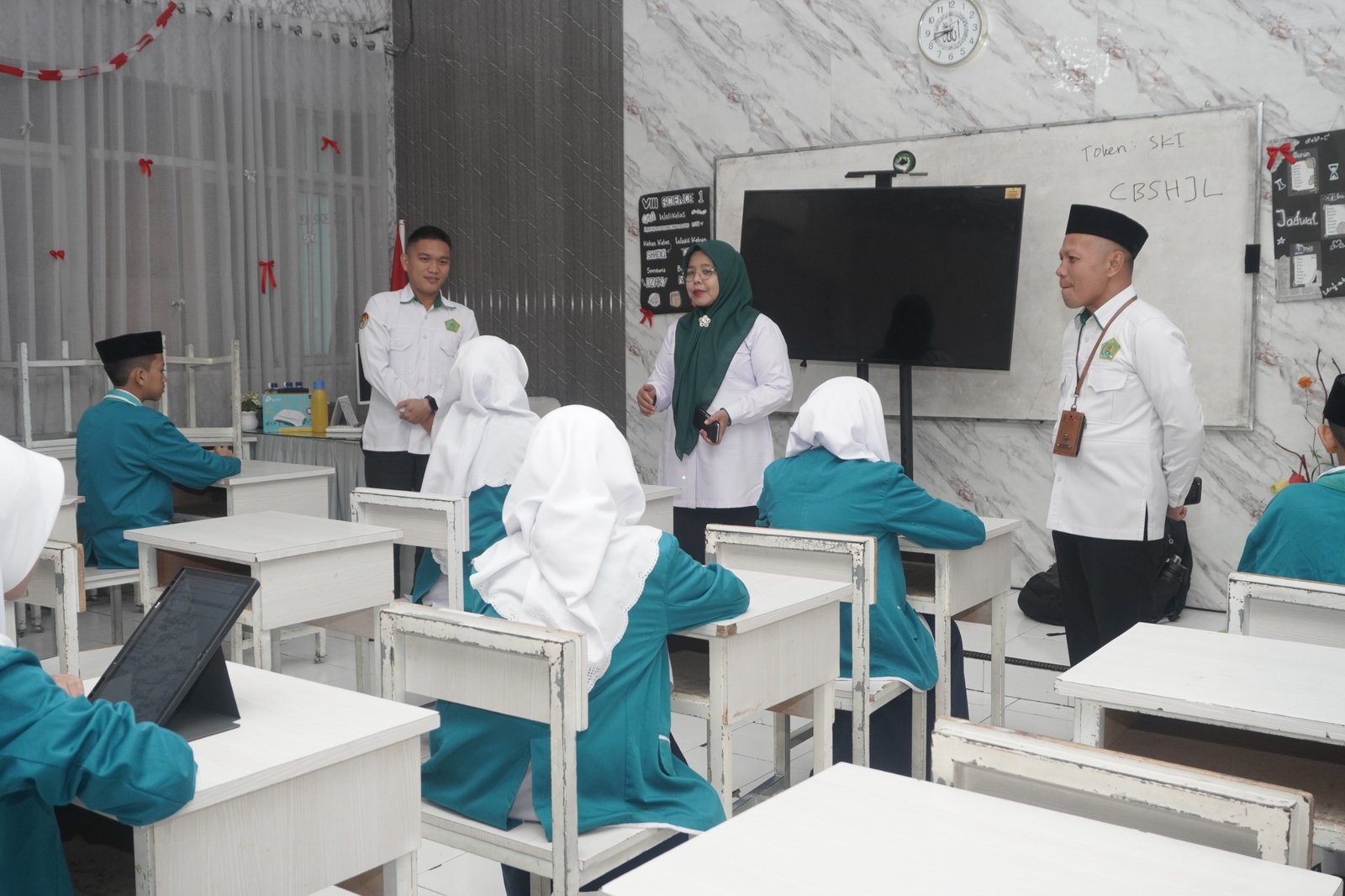 MTsN 1 Kota Makassar Laksanakan Penilaian Akhir Semester (PAS) Ganjil 2025
