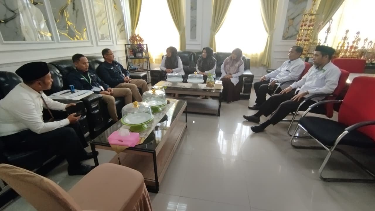 Askrindo Serahkan Bantuan Renovasi Masjid Assa\'adah di MTsN 1 Kota Makassar